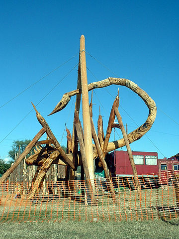 File:Gloid scorpion carving.jpg