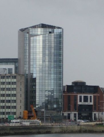 File:RiverPointLimerickIreland.JPG