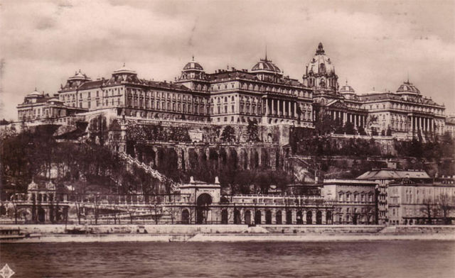 File:Budai palota 1930.jpg