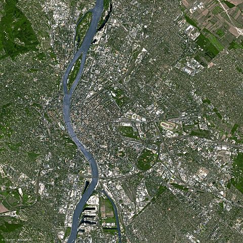 File:Budapest SPOT 1022.jpg