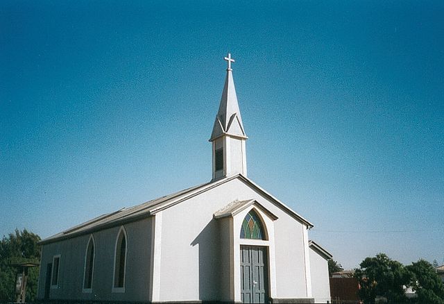 File:Eglise rh&eacute;nane1880 de Walvis Bay.jpg
