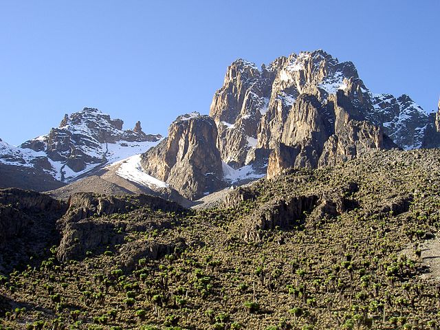 File:Pt Thomson Batian Nelion Mt Kenya.JPG