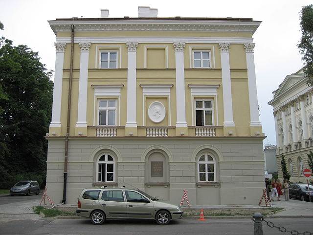 File:Chopin home, 1817-27.JPG