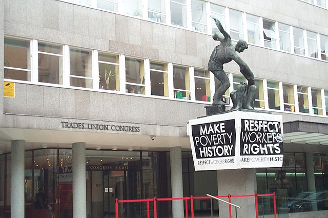 File:MakePovertyHistoryTradesUnionCongress200507 CopyrightKaihsuTai.jpg