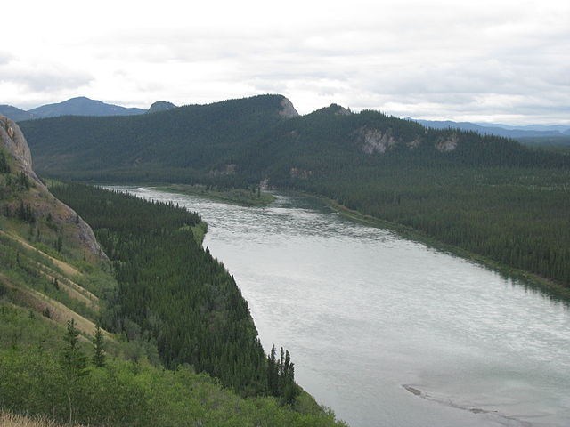 File:Yukon River near Carmacks, Yukon -a.jpg