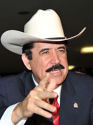 File:Zelaya en Brasil Agosto 2009.jpg