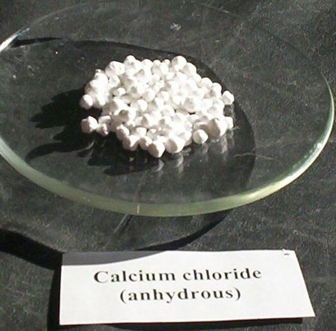 File:Calcium chloride.jpg
