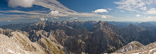 File:View from Mangart MC.jpg