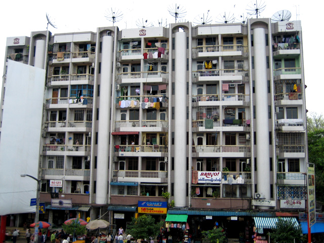 File:Downtownflatsyangon.jpg